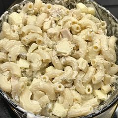 A picture of Cold pasta chicken salad.