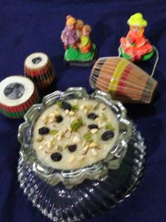 মিষ্টি সুজি (mishti sooji recipe in Bengali) রেসিপির প্রধান ছবি