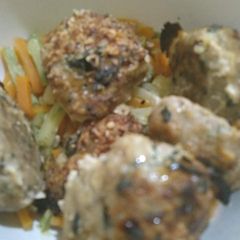 A picture of Spinach Asiago turkey meatballs W/ veggie "noodles".