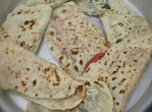 صورة لوصفة فطاير على الصاج