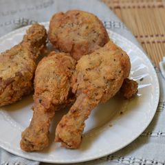 A picture of KFC style Fried Chicken.