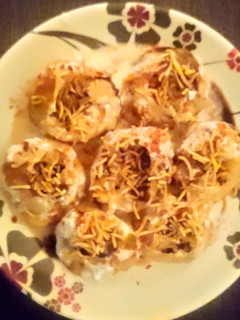 चटपटी पूरी चाट (chatpati puri chaat recipe in HIndi) रेसिपी मुख्य फोटो