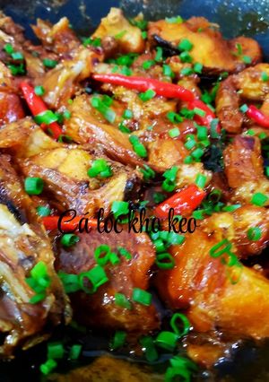 Hình của món Cá lóc kho keo.