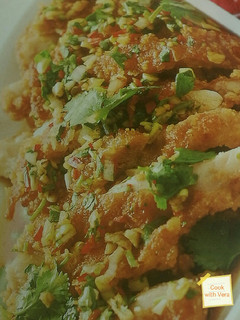 Foto resep Ayam Goreng Ngohiong Saos Asam Pedas Daun Ketumbar