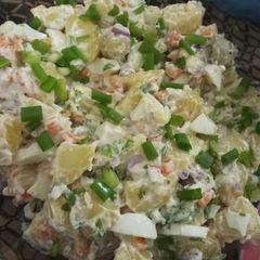 A picture of Grilled Chicken and Potatoes salad.
