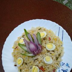 A picture of Dum egg biryani.
