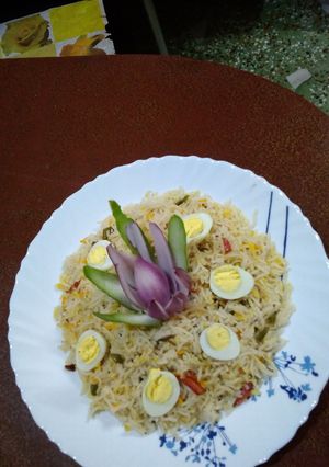 A picture of Dum egg biryani.