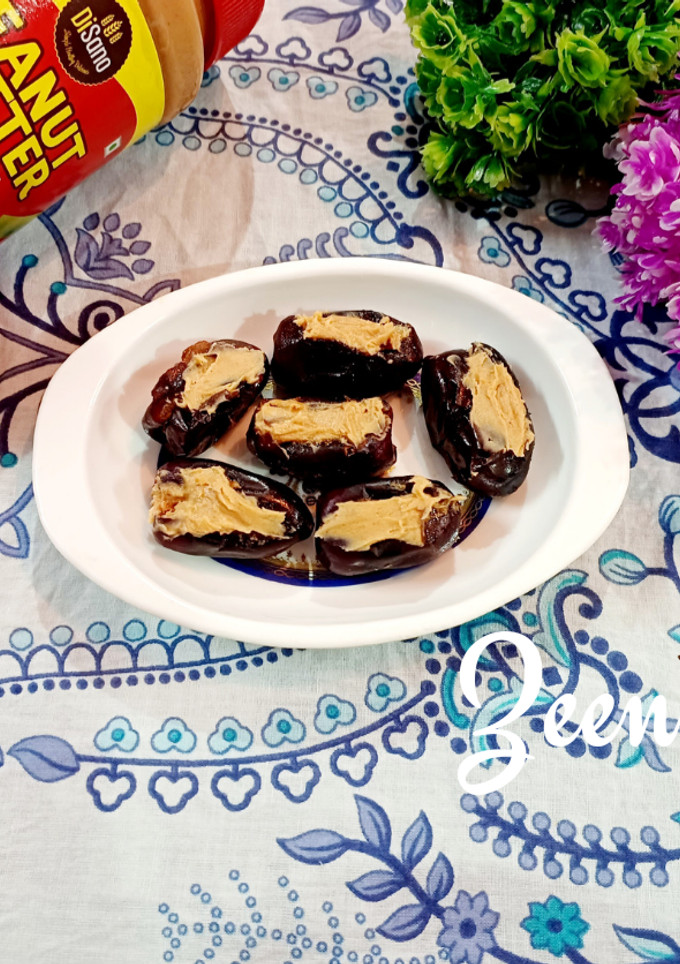 A picture of Dates with Peanut Butter.