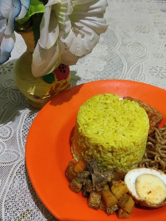 Cara Simple Membuat Resep  Nasi Kuning Enak No Ribet yang Bisa Manjain Lidah, Lezat