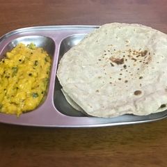 Pithla Bhakri(Jowar roti and besan) A picture of Pithla Bhakri(Jowar roti and besan).