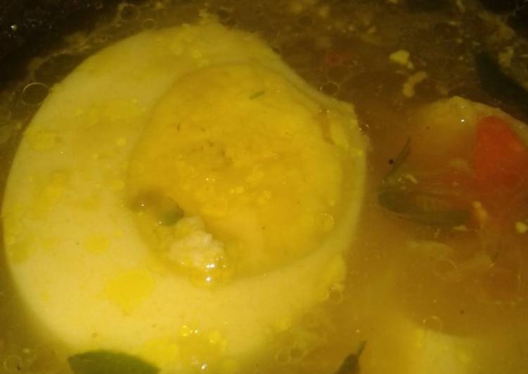 Telur rebus kuah kuning