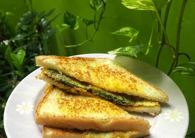 Sandwich Telur-Bayam Simpel