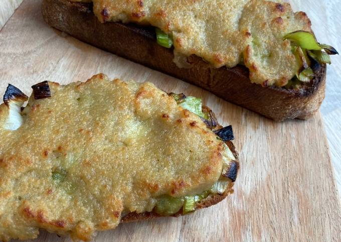 Welsh Rarebit With Leeks Recipe By Clare Knivett Cookpad