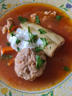 Töltött paprika leves recept fotója