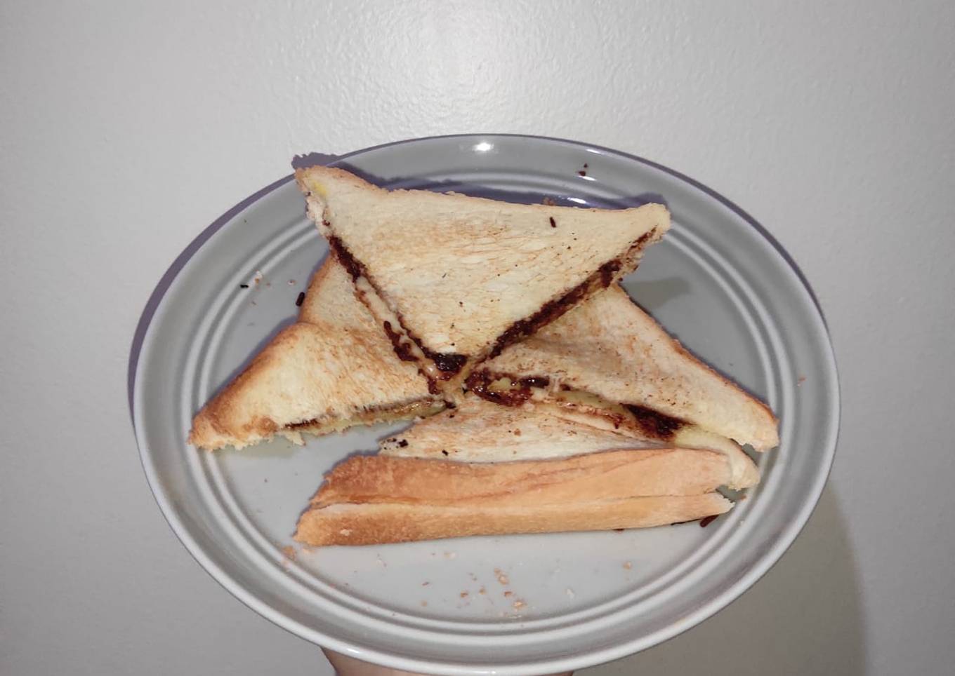 Sarapan Praktis dengan Choco Cheese Grilled Sandwich