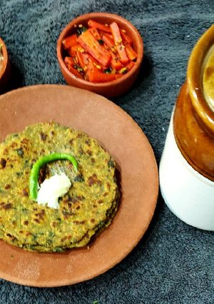 A picture of Bajri Roti.