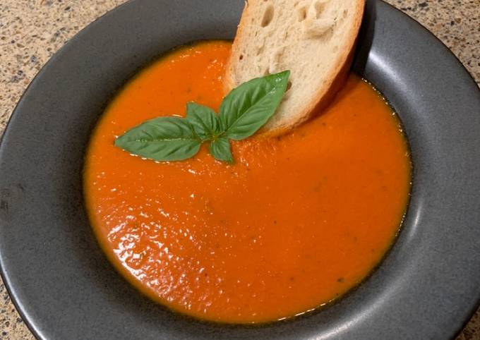 Tomato basil bisque