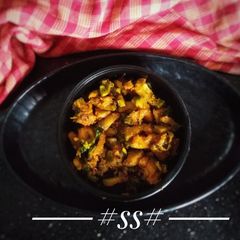 "Fried Pumpkin with bitter gourd" #Cookpad A picture of "Fried Pumpkin with bitter gourd" #Cookpad.