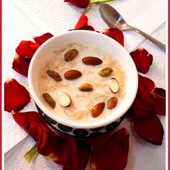 A picture of Rosy vermicilli kheer.