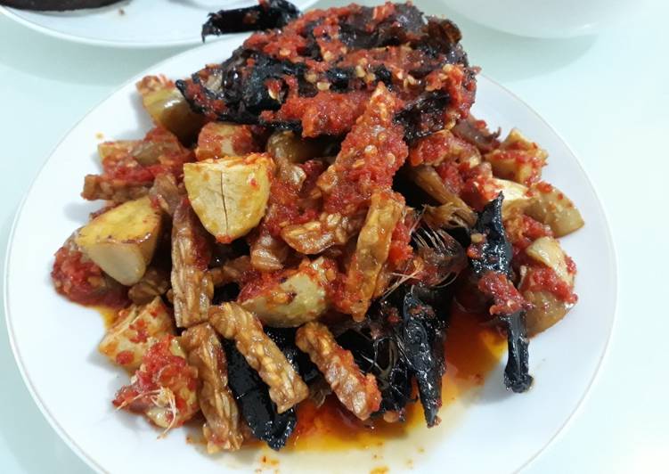 Balado ikan salai (asap) patin tempe jengkol ala mimi Shidqya