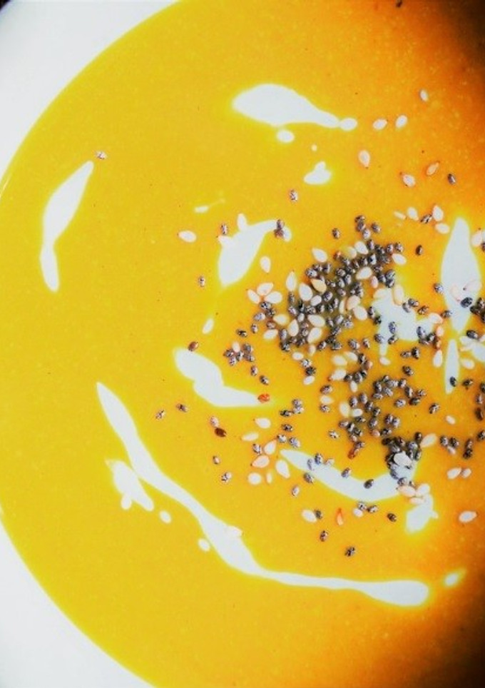 Una foto de Sopa dorada