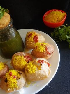પાણીપુરી (Panipuri Recipe In Gujarati) રેસીપી મુખ્ય ફોટો