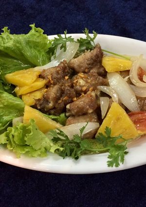 Hình của món Sườn xào chua ngọt.