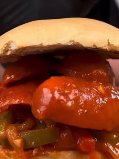 Una foto de Chorizo a la pomarola