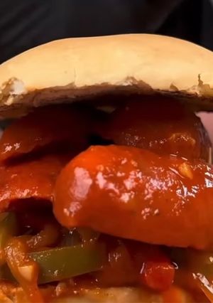 Una foto de Chorizo a la pomarola