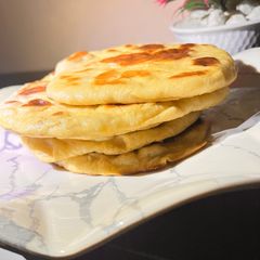 A picture of Title:my easy to make,easy to find ingredient,tasty naan bread.
