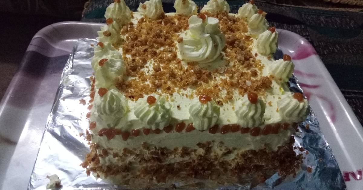 Butterscotch Cake: 1Kg of Fresh Cream Cake with a Delicate Texture