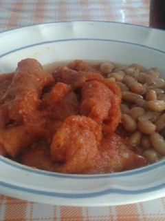 Una foto de Chicharrón en salsa roja