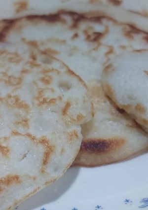 Una foto de Arepas de arroz y queso