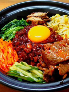 韓式石鍋拌飯（創意料理） 的食譜成品照片