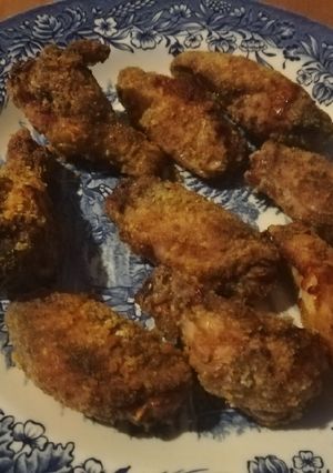Una foto de Alitas de pollo crujientes con harina y pan rallado en Airfryer