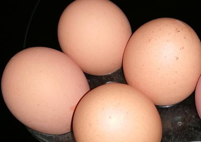 Cocer huevos Receta de Zuri- Cookpad