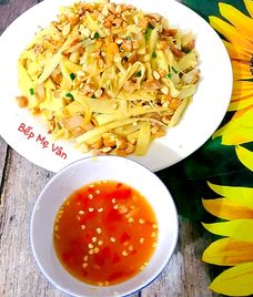 măng tươi xào thịt