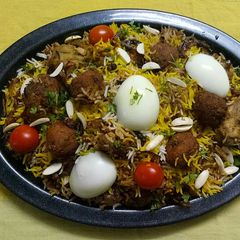 A picture of Chicken kofta biryani.