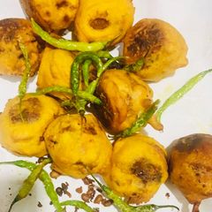 Bombay aloo bonda A picture of Bombay aloo bonda.