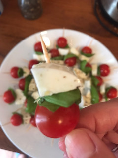 Caprese saláta recept fotója