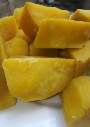 A picture of Boiled sweet potatoes.