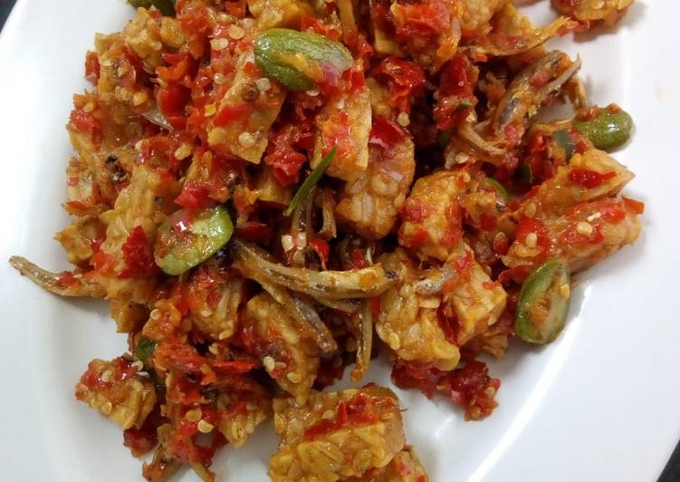 Resep Orek tempe campur teri.pete yang nikmat