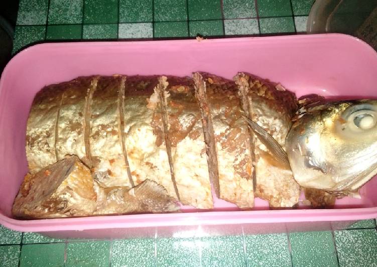 Bahan-bahan Bandeng ptesto saos tomat yang nikmat Untuk Jualan