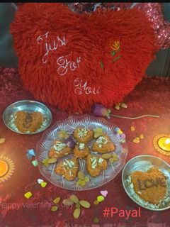मिनी हार्ट गाजर का हलवा (mini heart gajar ka halwa recipe in hindi) रेसिपी मुख्य फोटो