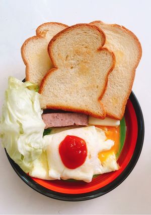 Hình của món Sandwich ốp la.