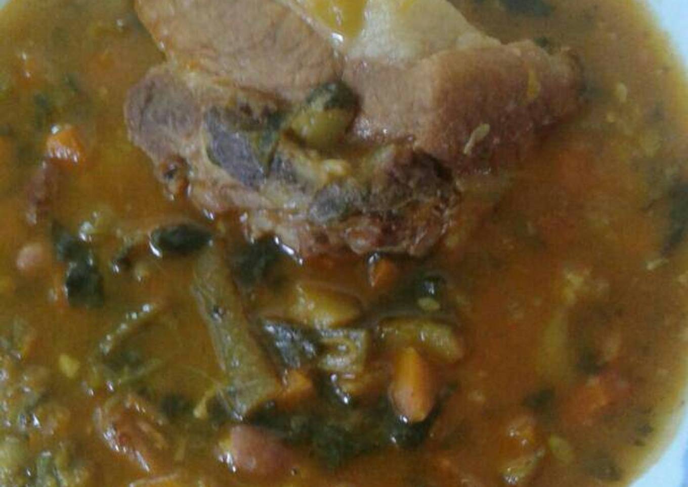 Potaje con carne y berros