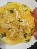 Omletă cu urdă dulce și mărar verde