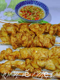 Hình của món Ức gà xiên nướng.