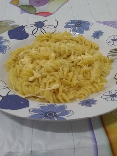 Una foto de Fideos con salsa blanca