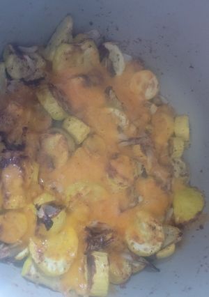 A picture of Cheesy Roasted Squash and Onion.